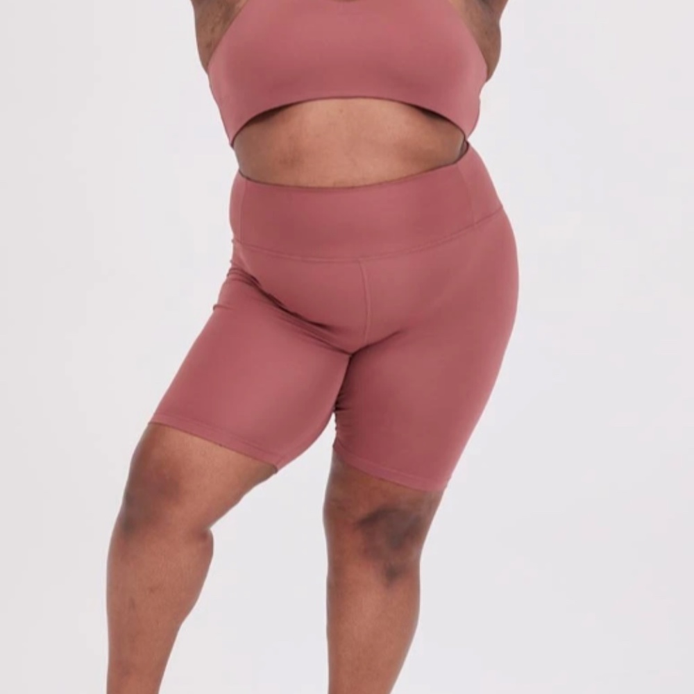 Girlfriend Collective Fig FLOAT bike short